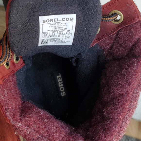 Sorel waterproof boots - Picture 7 of 9